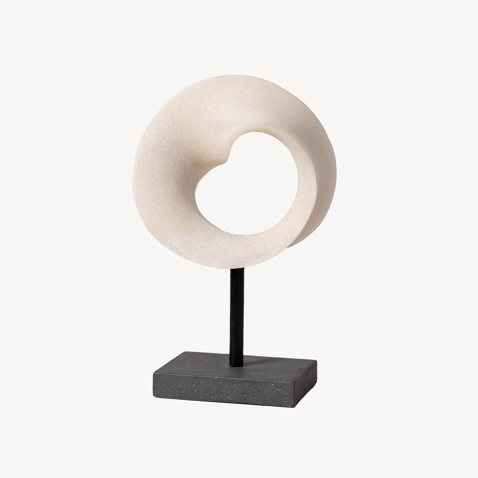 ESCULTURA POLYRESINA 32*20*9 CM