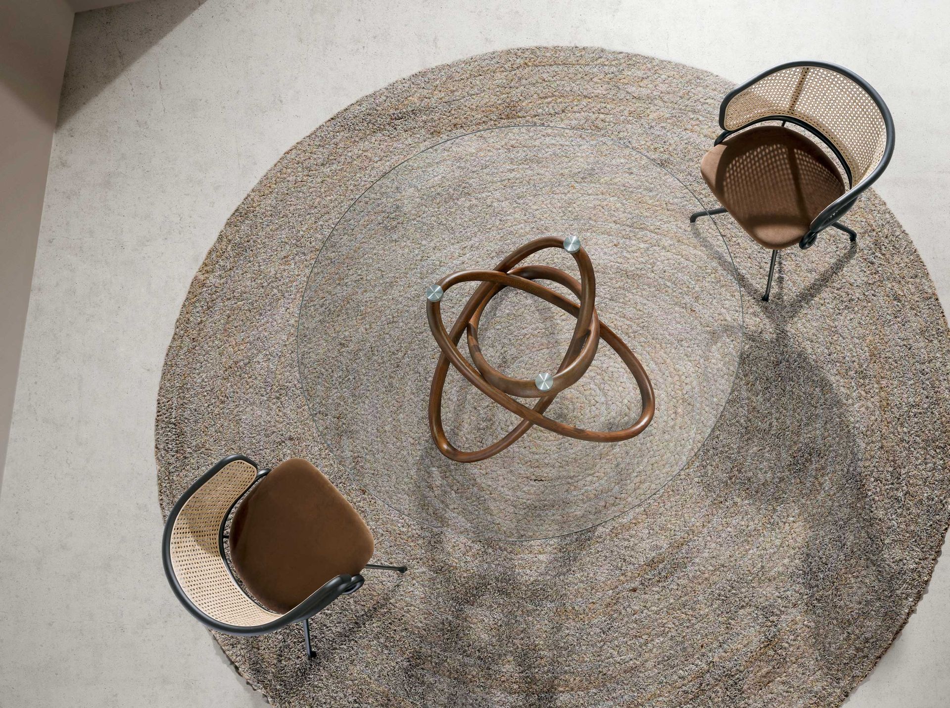 Mesa comedor redonda cristal templado y nogal - Imagen 6