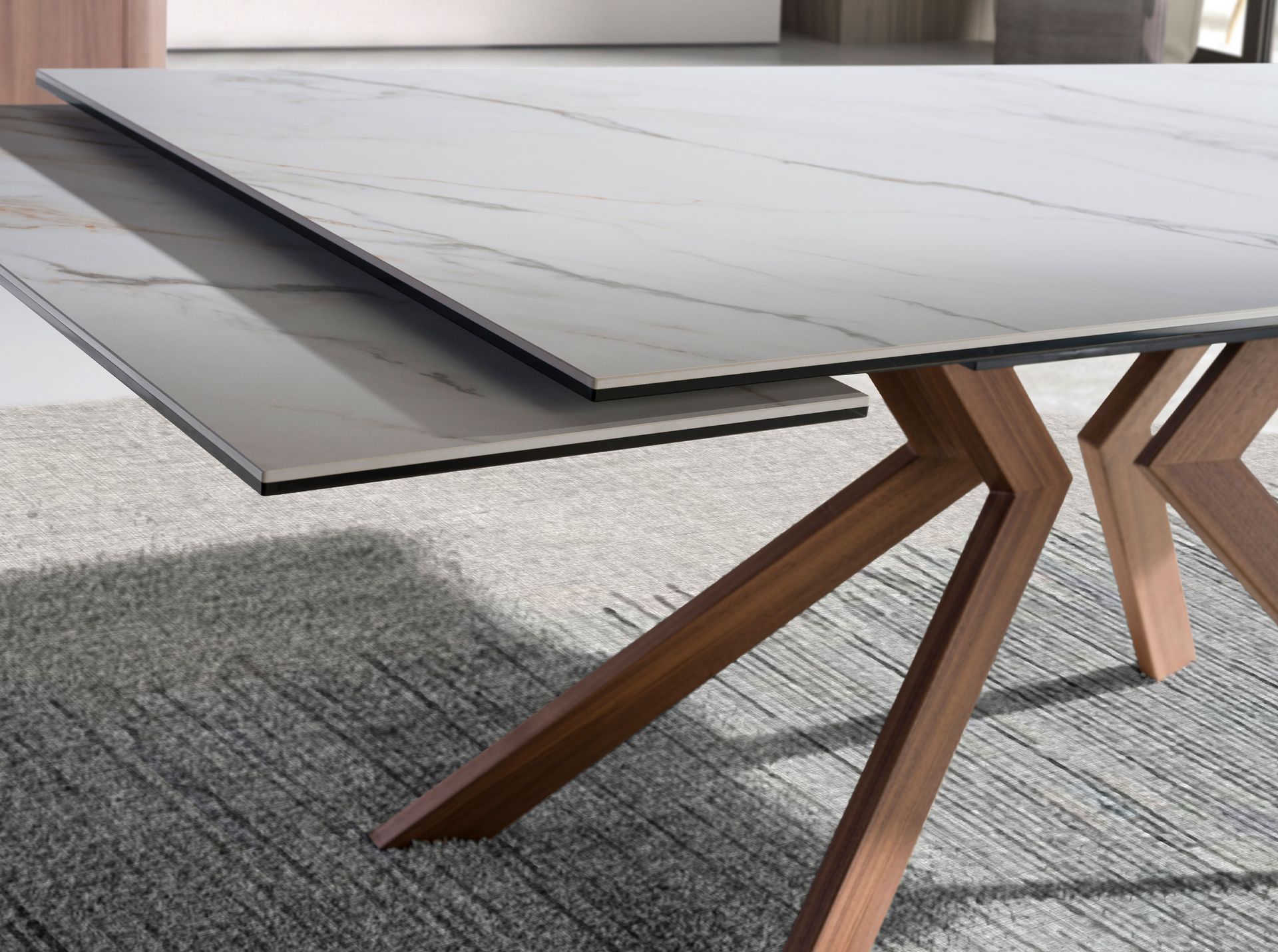 Mesa comedor extensible rectangular mármol porcelánico y acero efecto nogal - Imagen 7