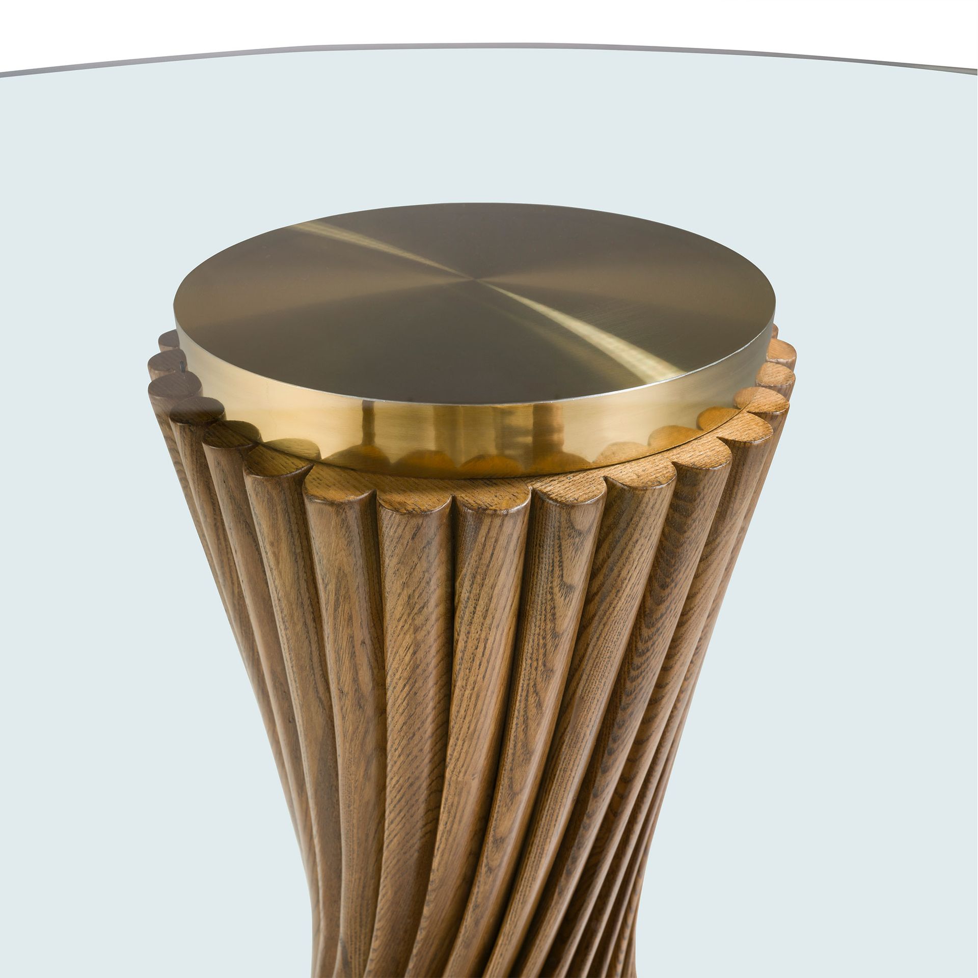 Mesa comedor redonda cristal templado y nogal - Imagen 6