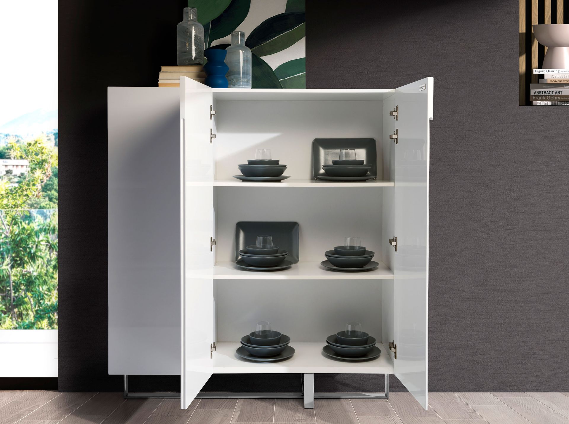 Aparador alto madera blanco y acero cromado - Imagen 6