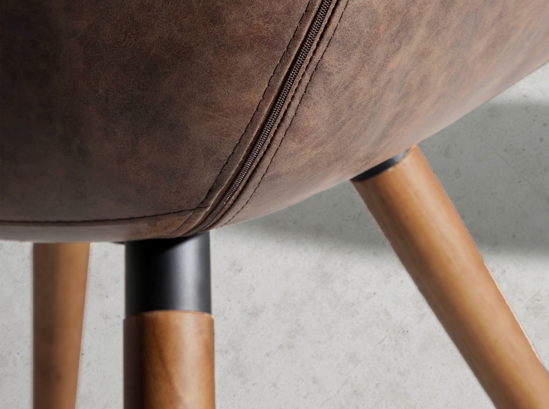 Silla polipiel marrón chocolate - Imagen 7