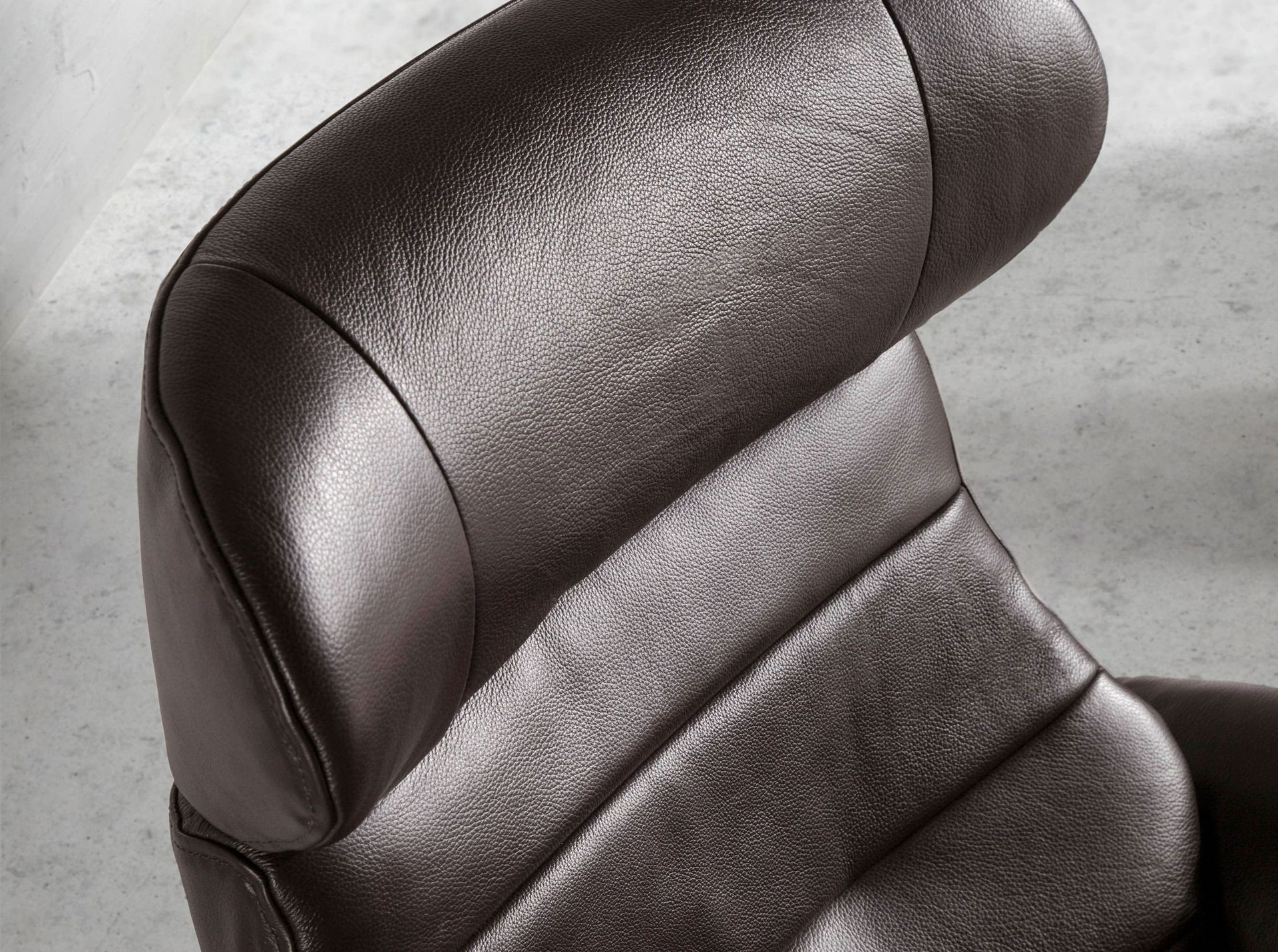 Sillón giratorio reclinable piel marrón chocolate - Imagen 7