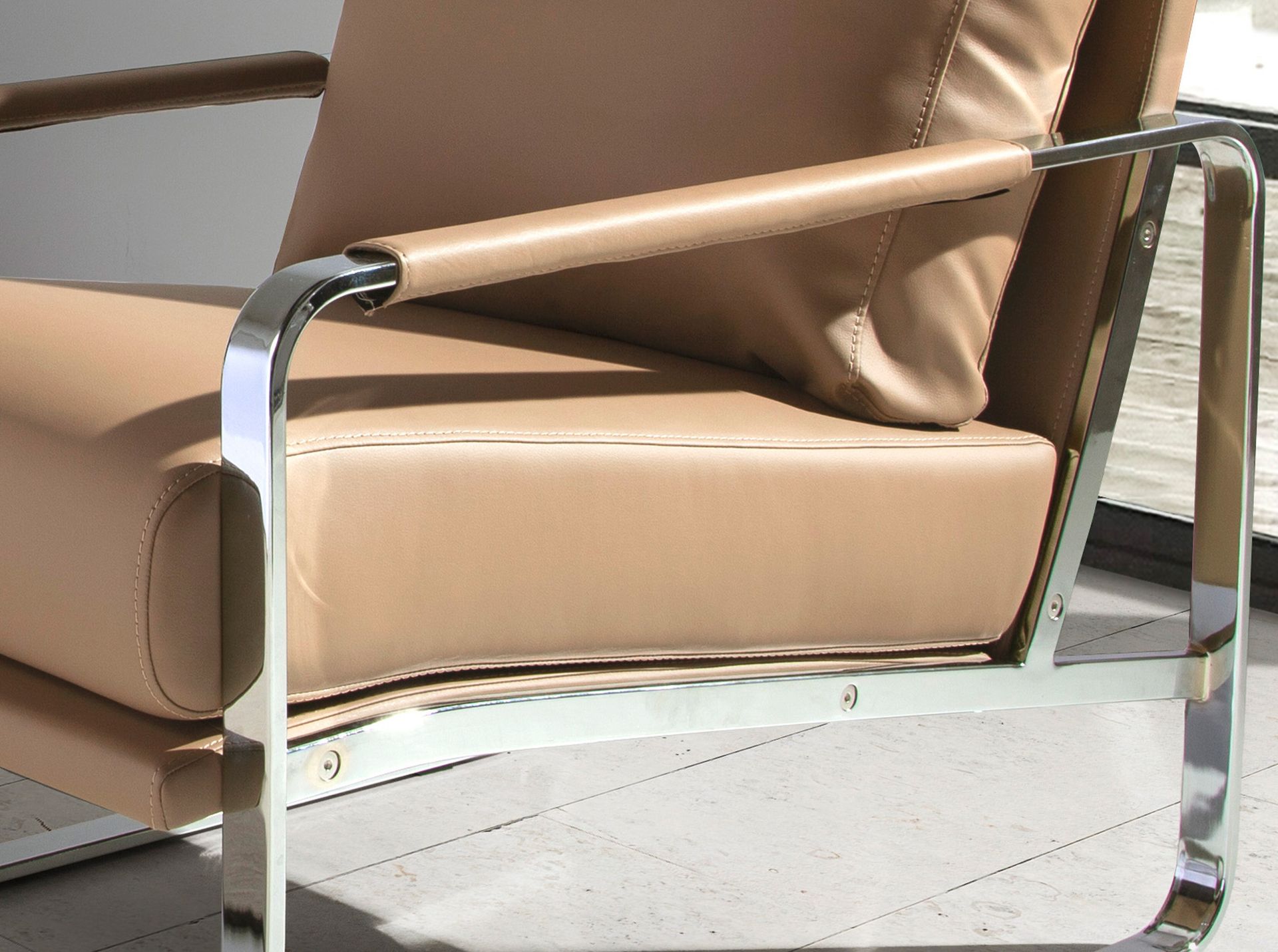 Sillón polipiel visón - Imagen 7