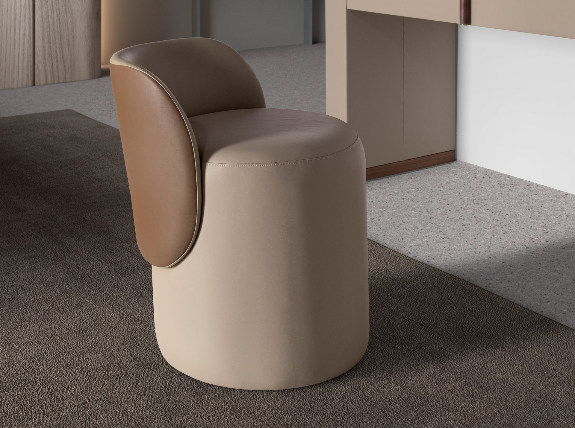 Puff polipiel visón y marrón - Imagen 3