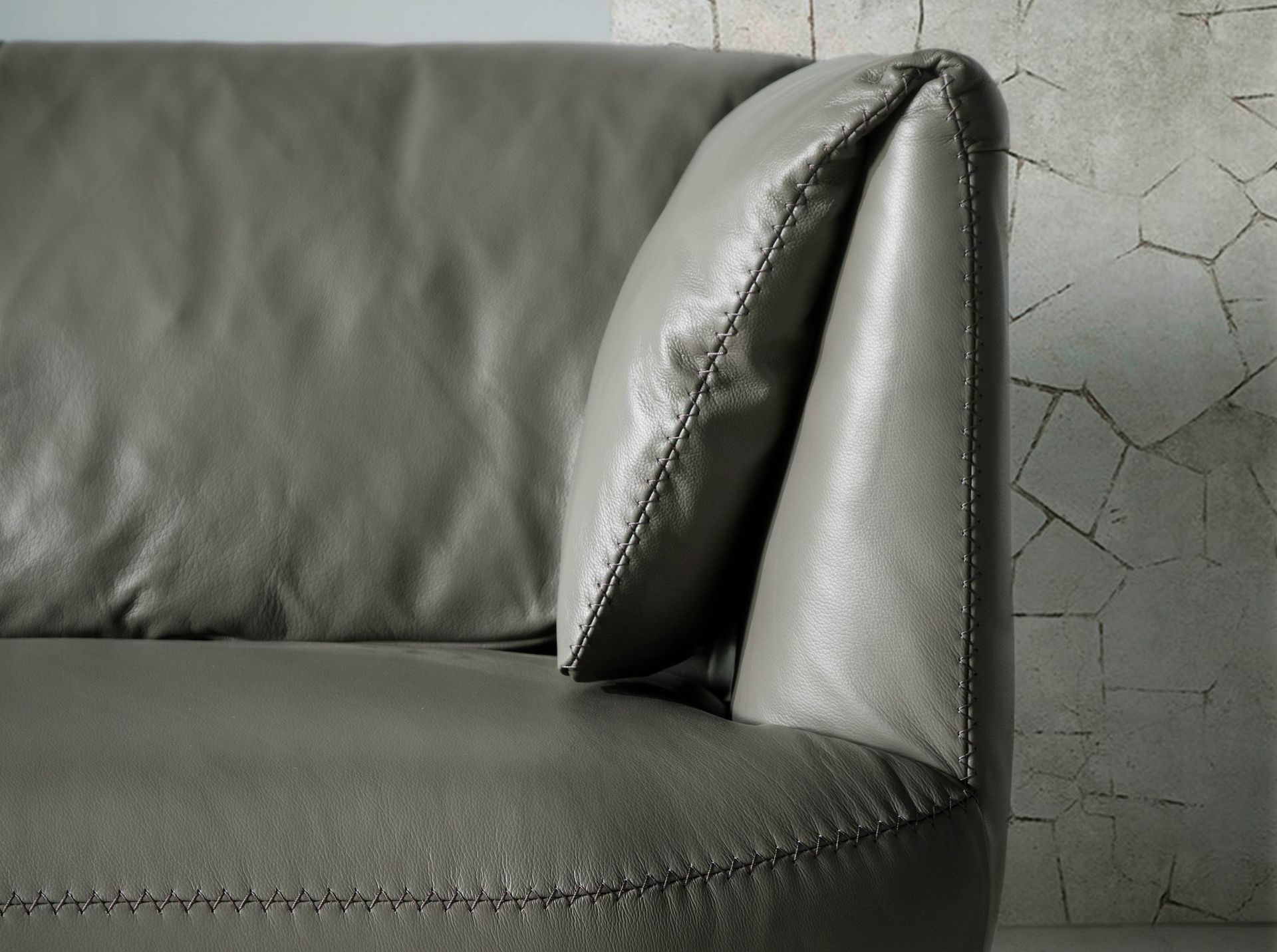 Sofá 3 plazas piel gris oscuro - Imagen 7