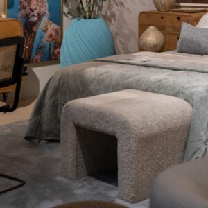 TABURETE BEIGE TEJIDO SALÓN 67 X 48 X 47 CM