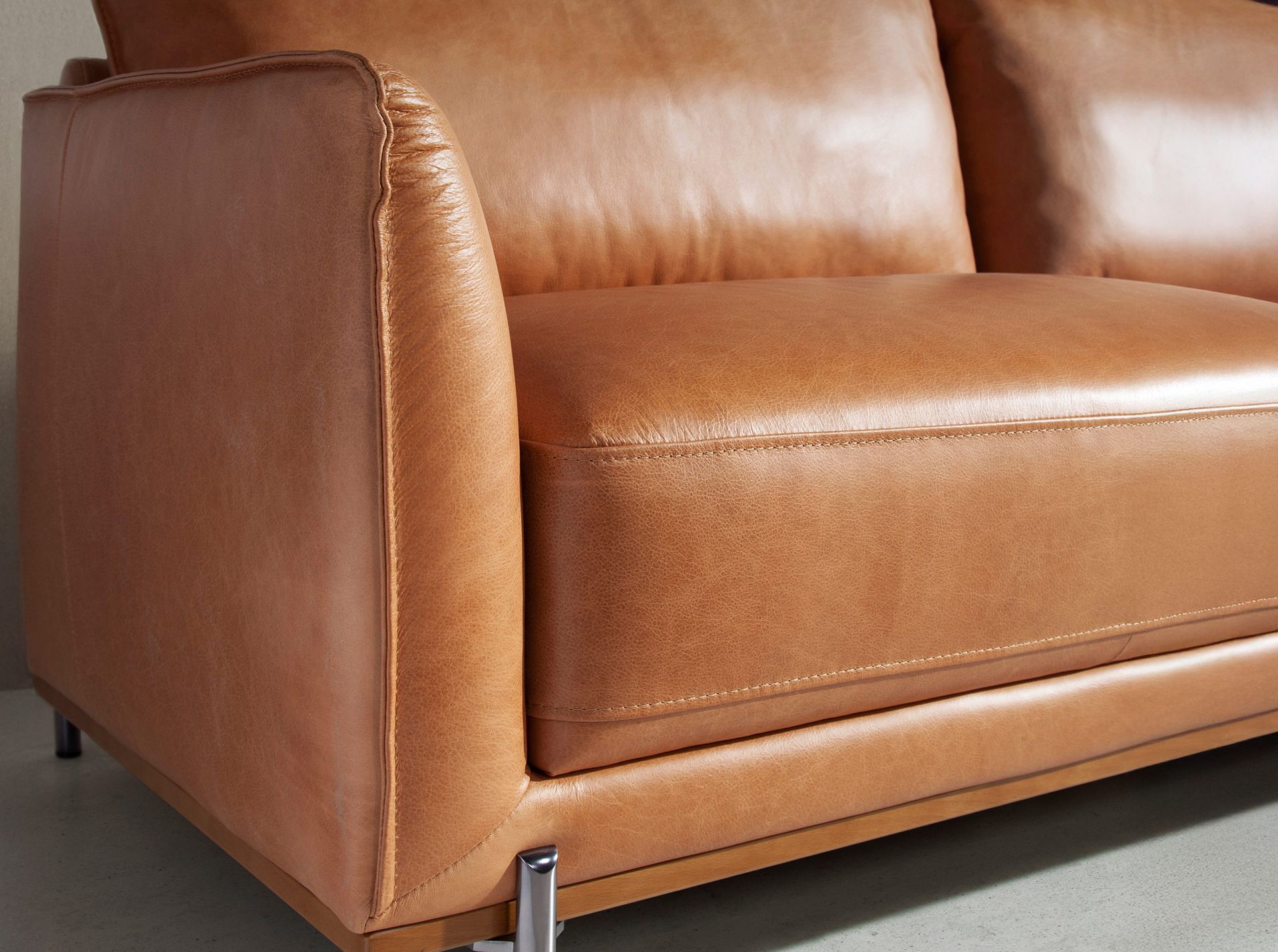 Sofá 3 plazas piel marrón - Imagen 6