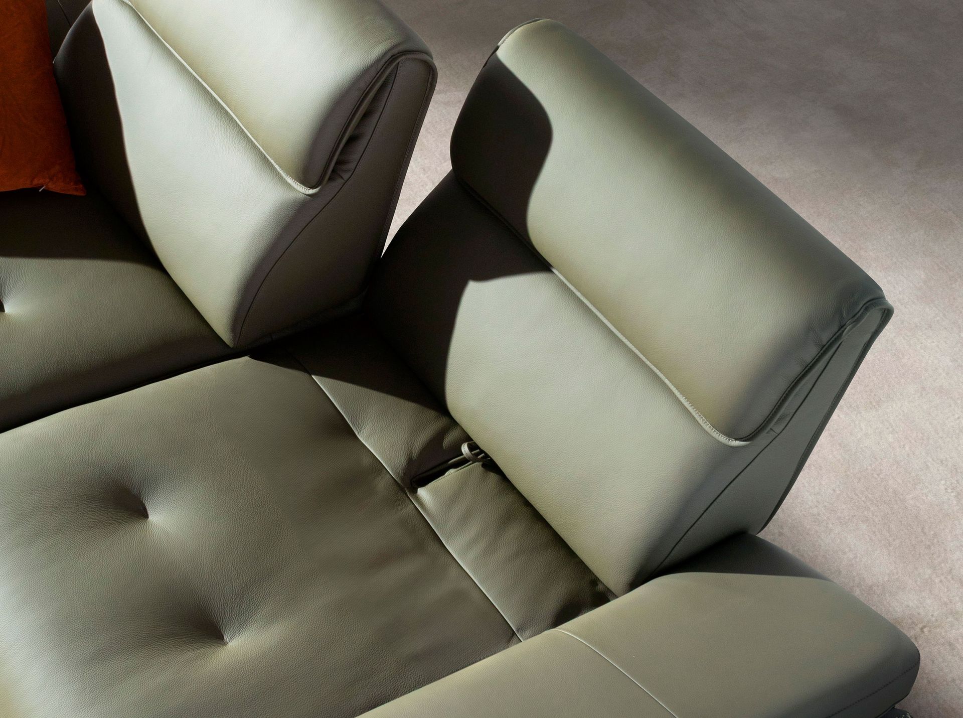 Sofá 3 plazas piel verde oliva - Imagen 7