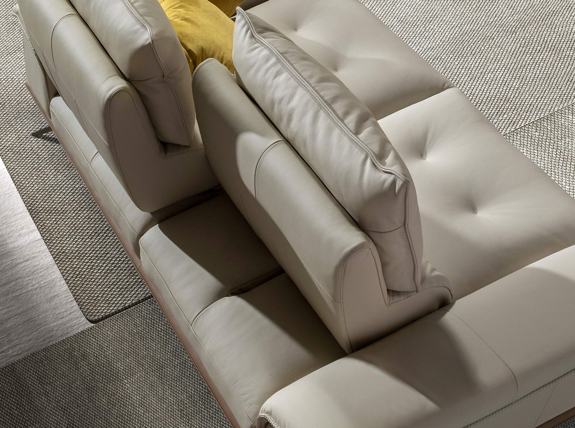 Sofá 2 plazas piel gris taupe - Imagen 7