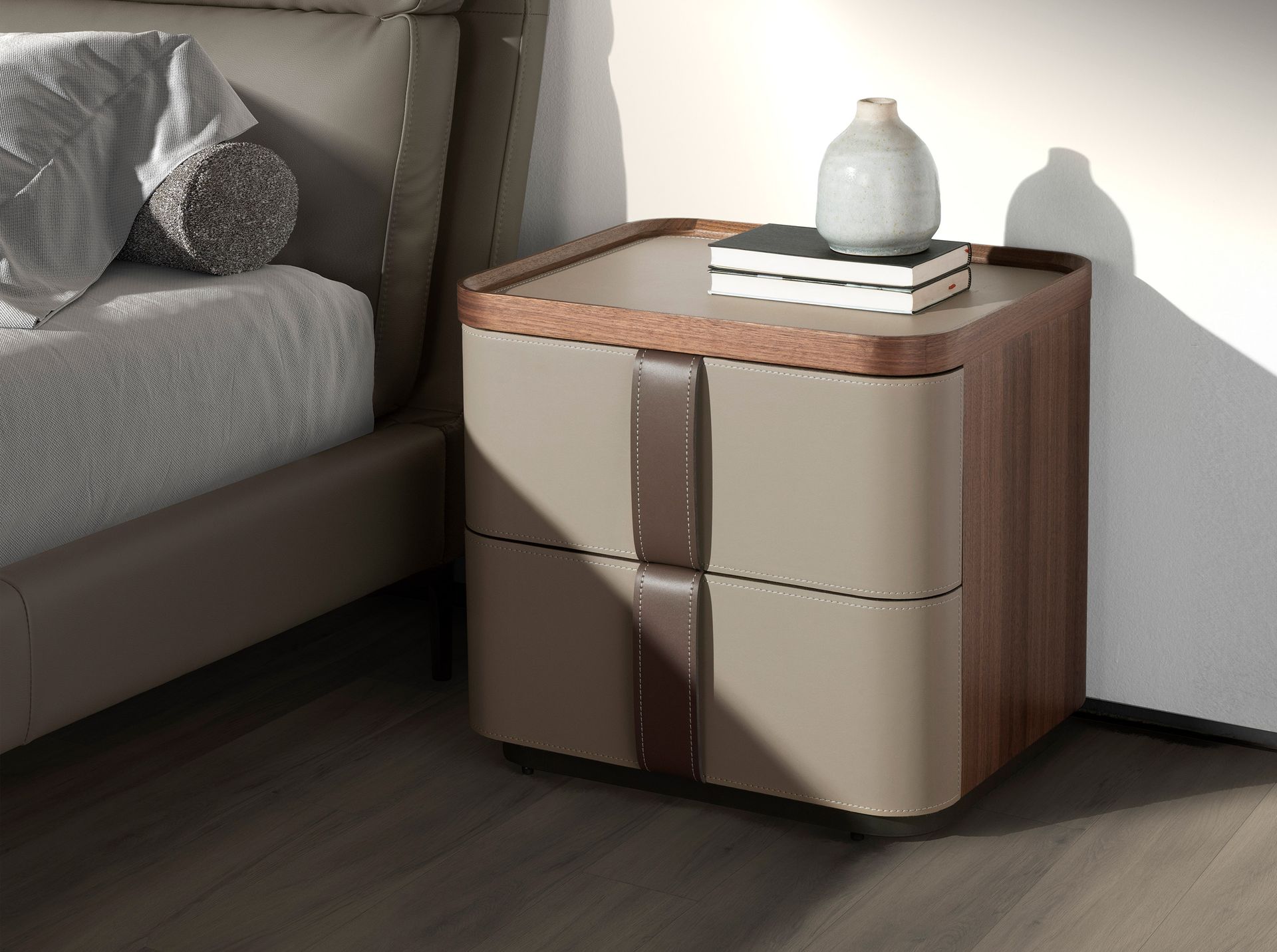 Mesita de noche polipiel, nogal y base acero pulido - Imagen 3