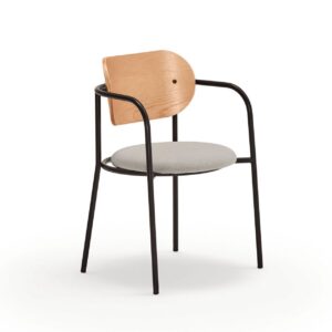 Silla de metal con asiento acolchado