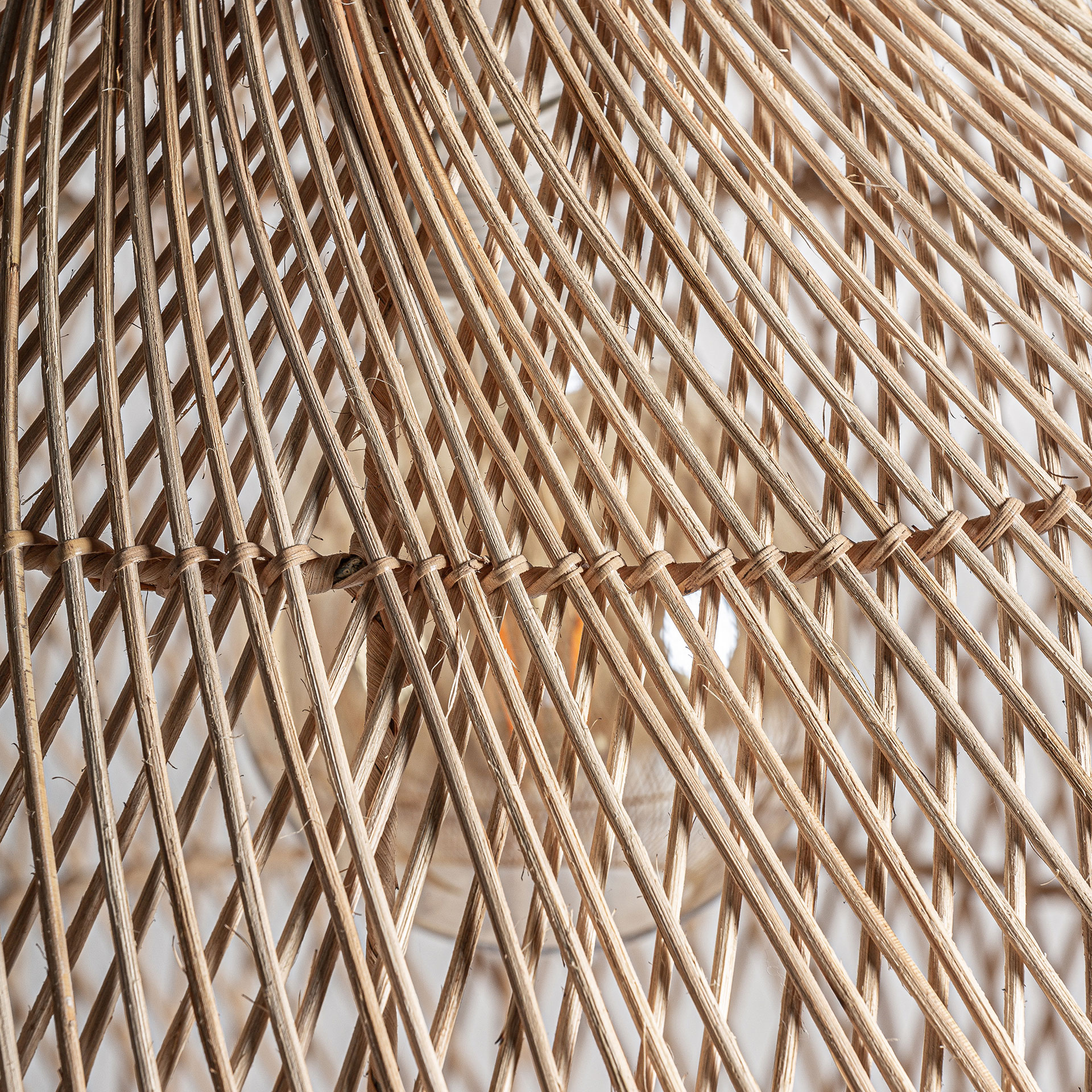 LÁMPARA DE COLGAR - Imagen 4