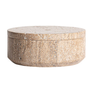 Caja jasha en color crema de estilo contemporáneo. Fabricado en travertino.