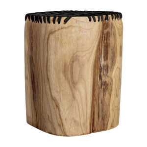 Mesa auxiliar obernai de estilo étnico fabricado en madera suar en color marrón con acabado natural.