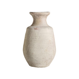 Tinaja Cale de estilo colonial fabricado en arcilla en color tonos en marrón con acabado envejecido.