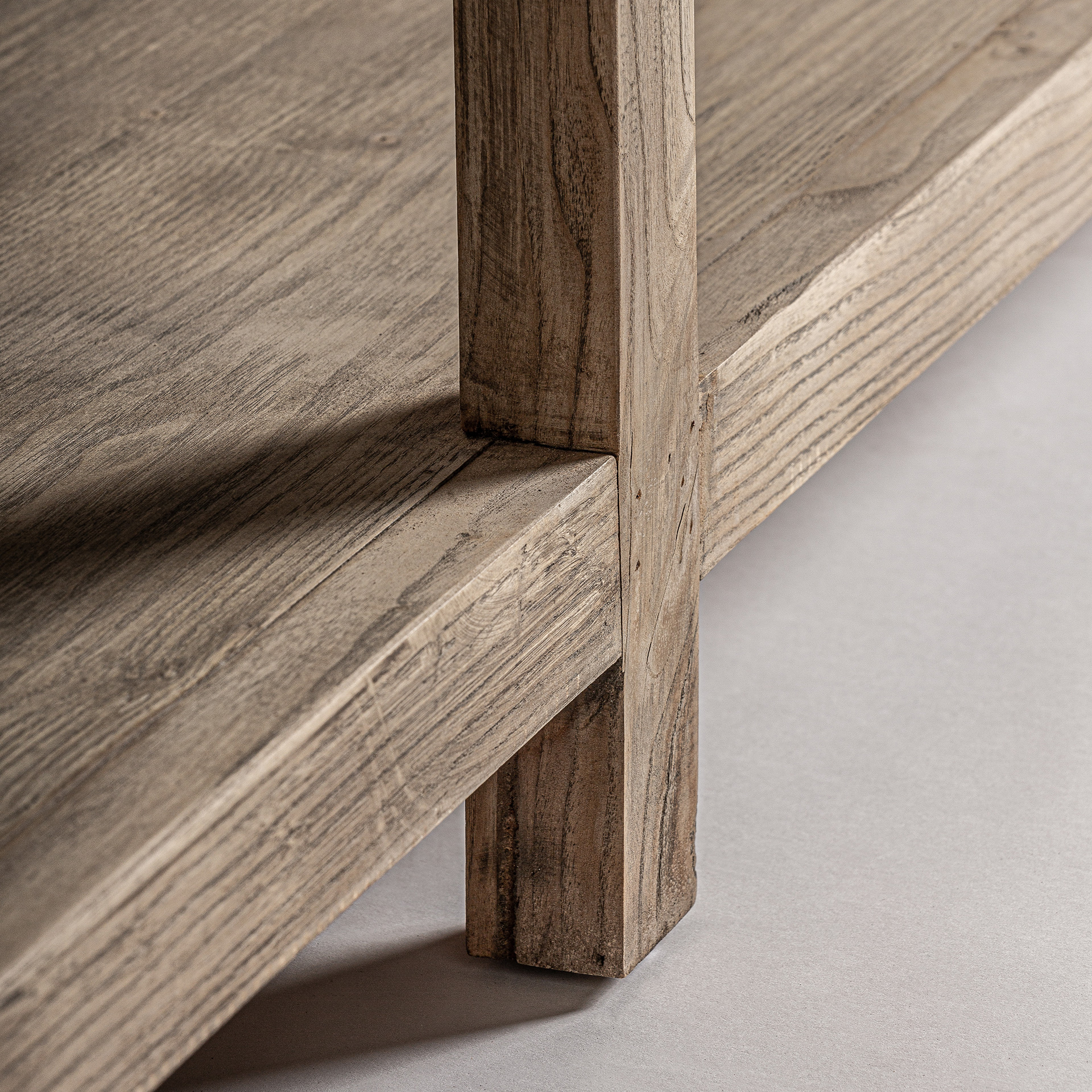 Vitrina colonial madera de olmo Pepita Masein - Imagen 7