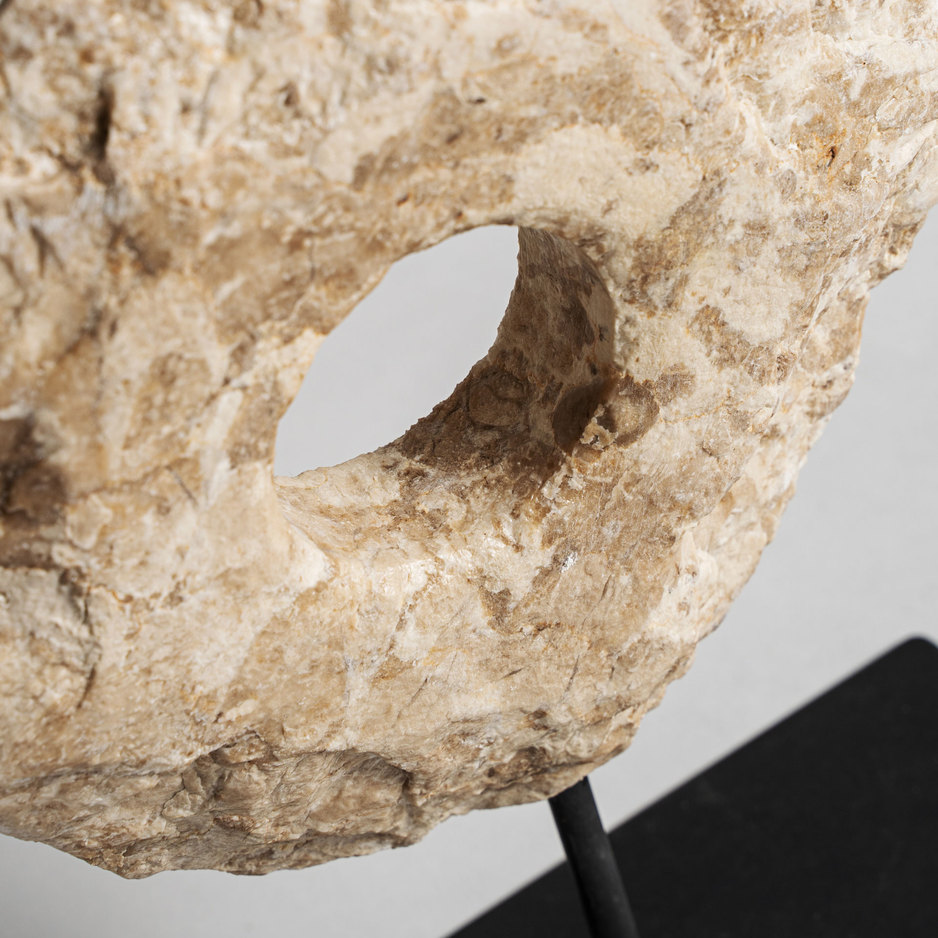 Figura nórdico piedra beige Pepita - Imagen 4