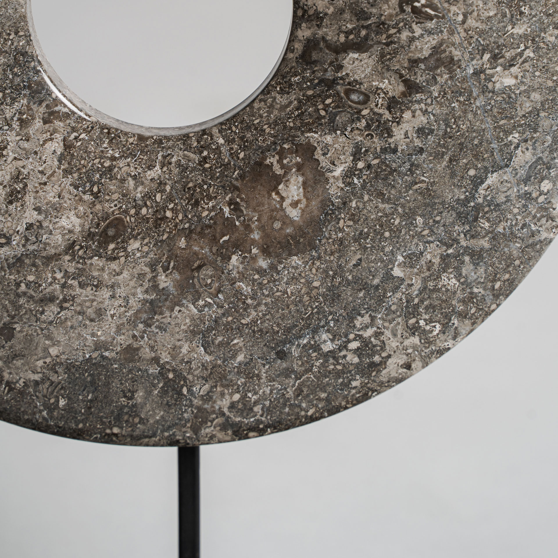 Figura nórdico mármol gris Pepita - Imagen 4