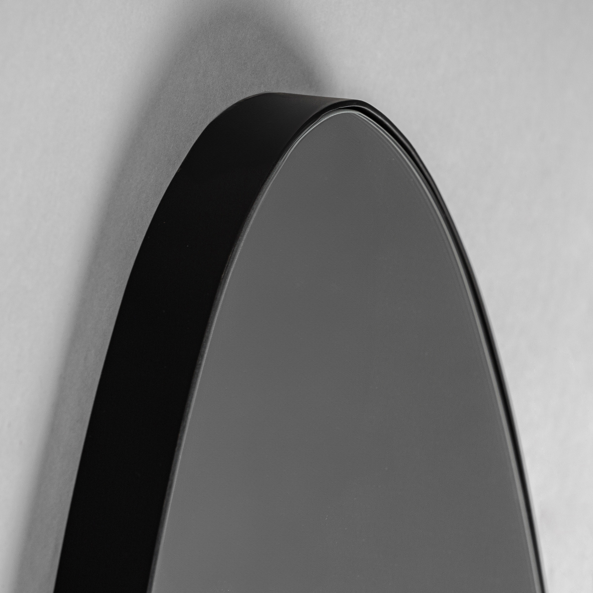 Espejo moderno hierro negro Pepita Teseo - Imagen 3