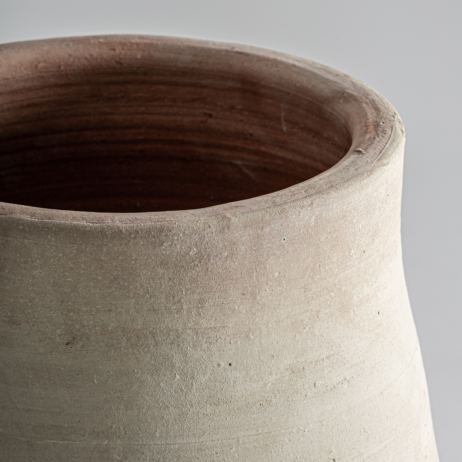 Tinaja arcilla blanco roto envejecido Pepita Kowalski - Imagen 2