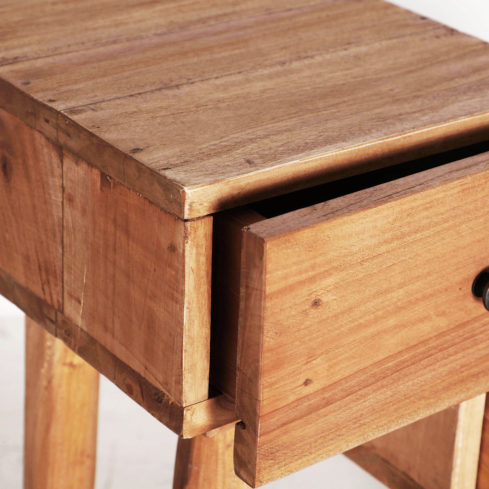 MESITA DE NOCHE AKVIRAN - Imagen 3