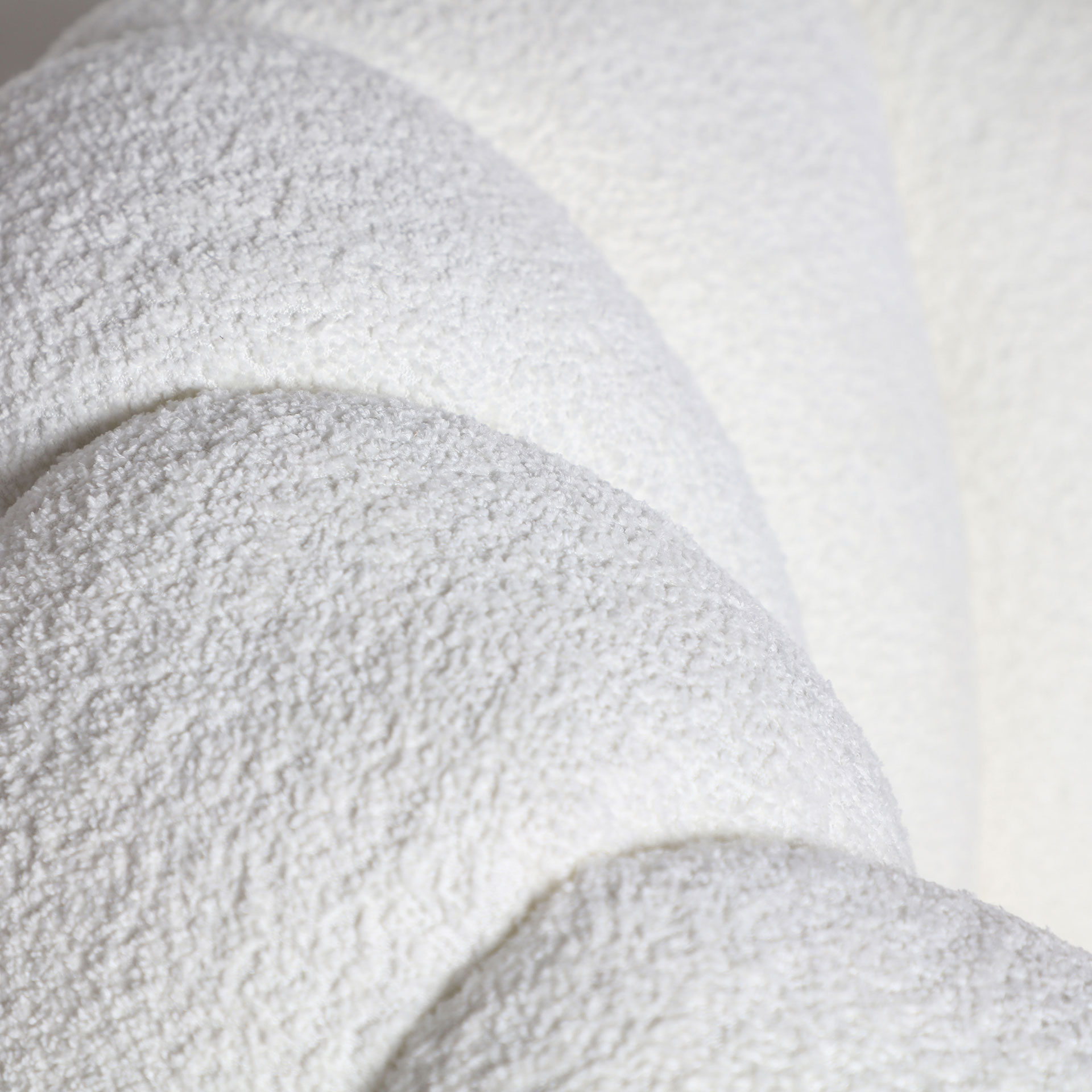 SILLÓN GIRATORIO BOUCLÉ CREST - Imagen 6