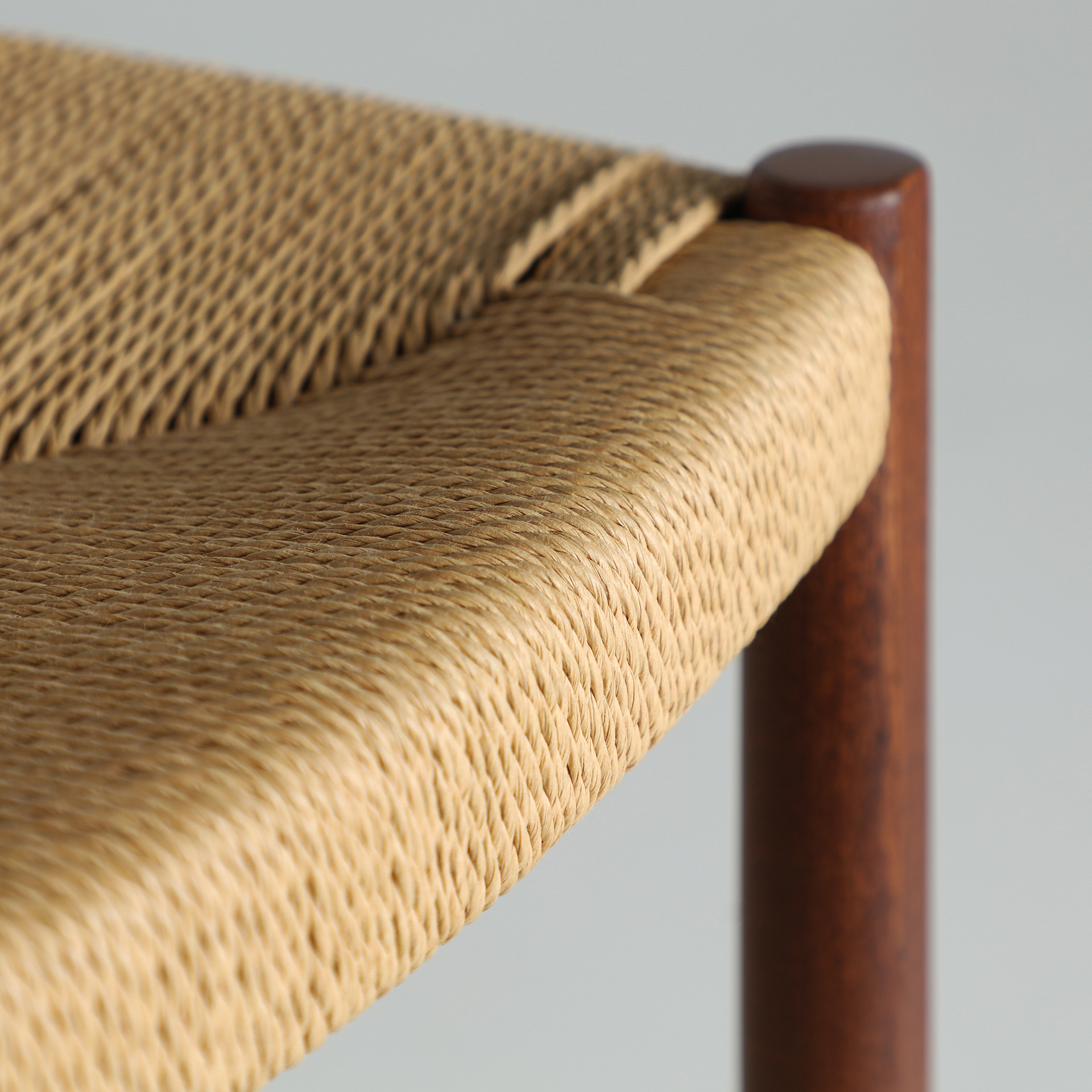 TABURETE ZELHEM - Imagen 6